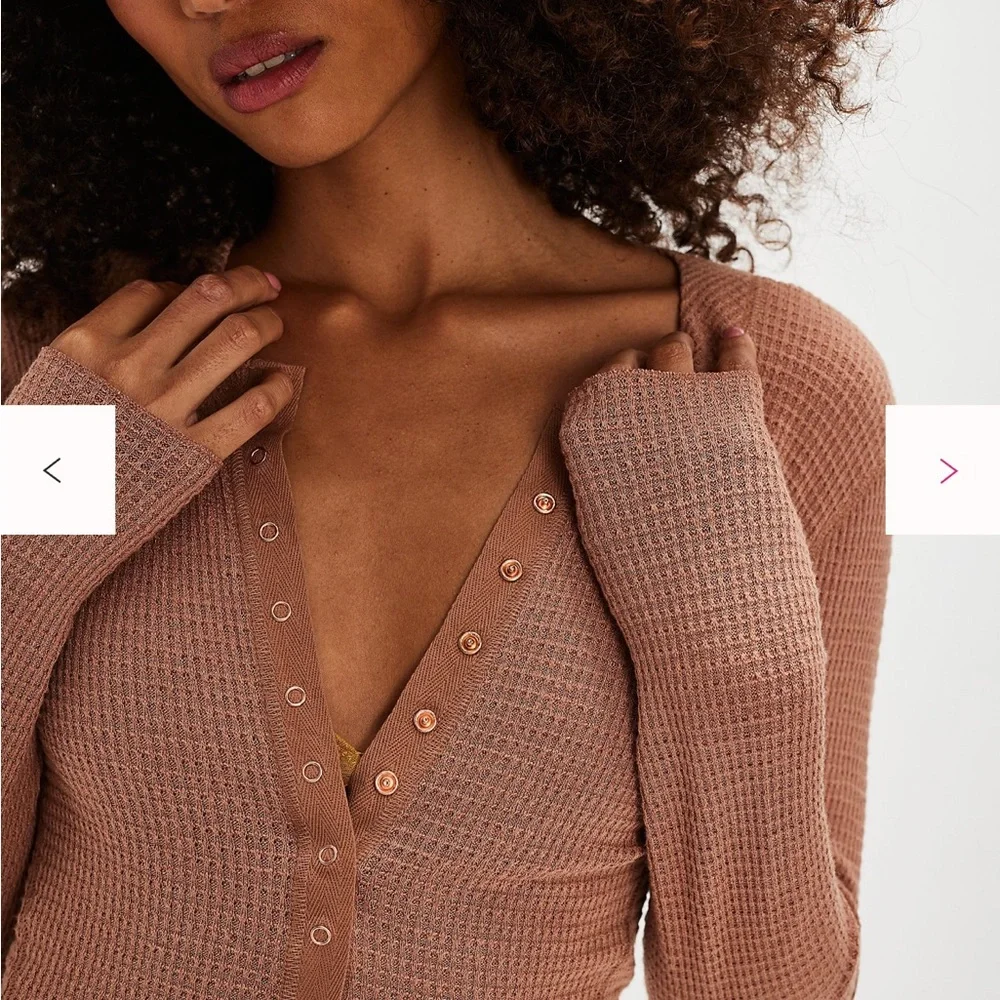 Free People Going Places Cardi Button - Picture 2 of 4